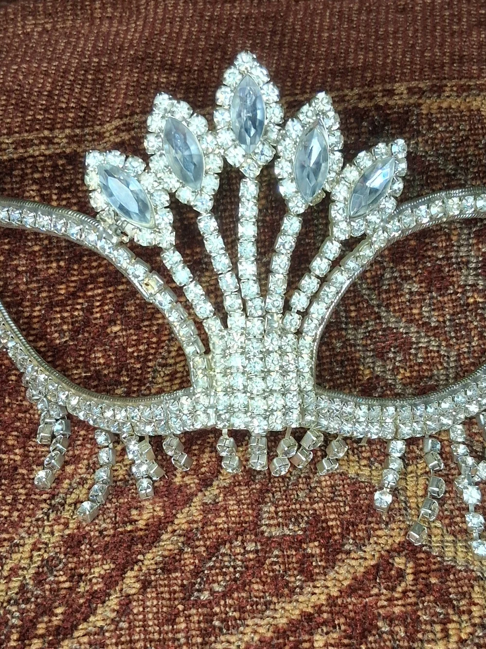 N/A elegant silver